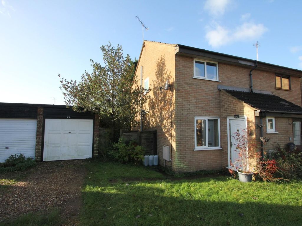 2 bed semidetached house for sale in Stoneway, Hartwell, Northampton
