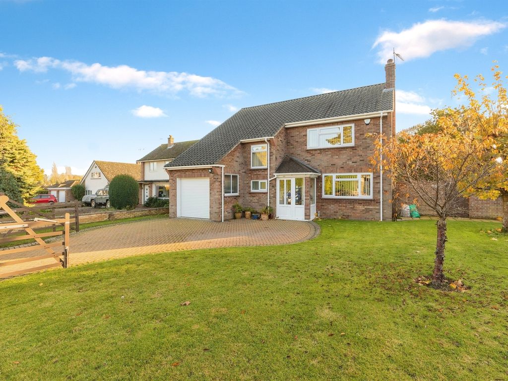 4 bed detached house for sale in Keswick Road, Cringleford, Norwich NR4, £635,000 Zoopla