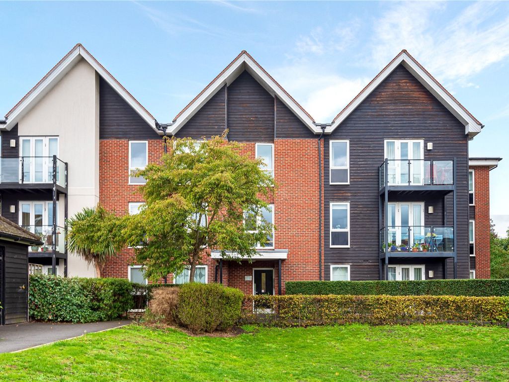1 bed flat for sale in Mill Drive, Ruislip, Middlesex HA4 Zoopla