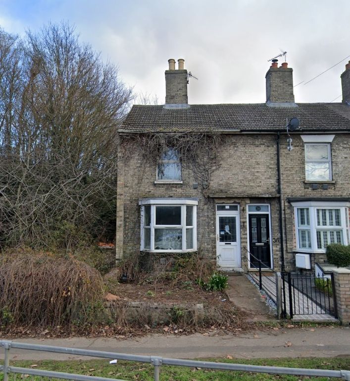 3 bed end terrace house for sale in 38 Fornham Road, Bury St. Edmunds