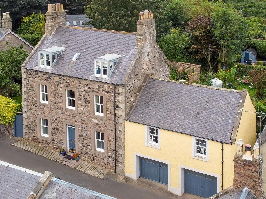 5 bed detached house for sale in 4, Clouds, Duns TD11, £480,000 Zoopla