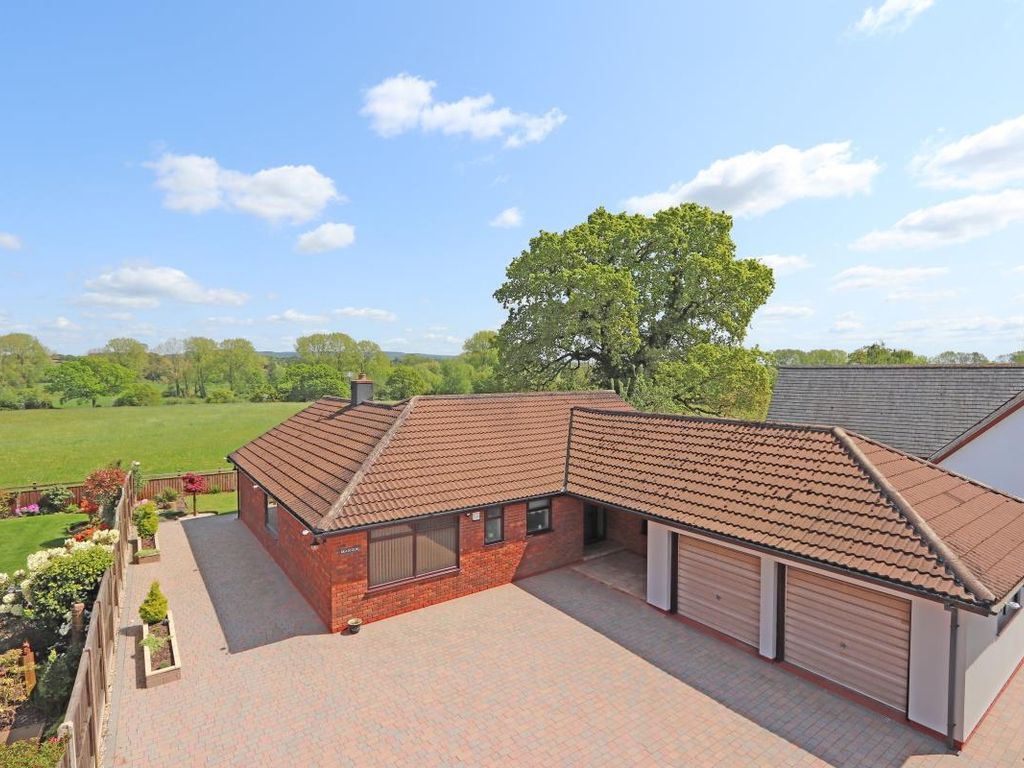 3 bed detached bungalow for sale in Old Jaycroft, Willand, Cullompton