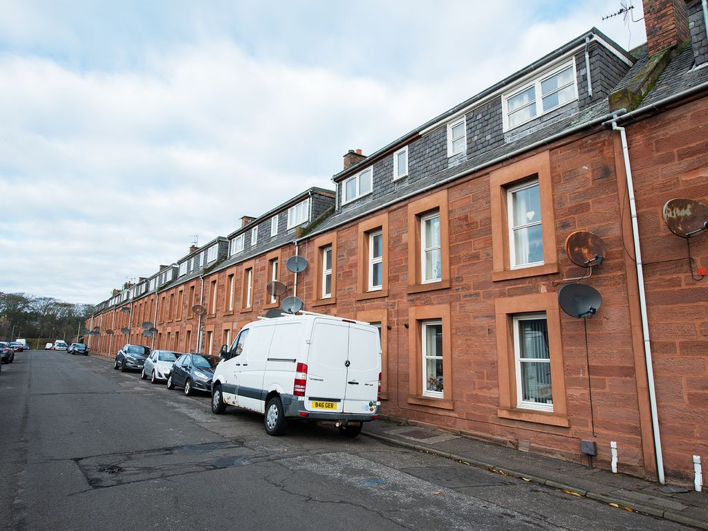 2 bed for sale in Russell Square, Arbroath DD11, £90,000 Zoopla