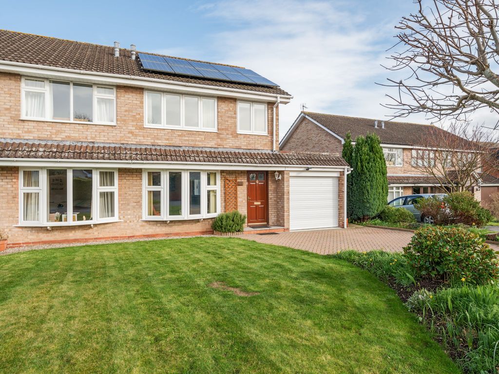 4 bed semidetached house for sale in Old Eign Hill, Hereford HR1, £