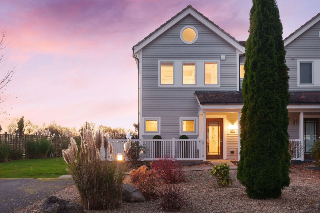 4 bed semidetached house to rent in The Landings, South Cerney GL7, £