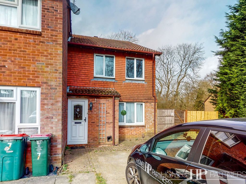 1 bed to rent in Troon Close, Ifield RH11 Zoopla