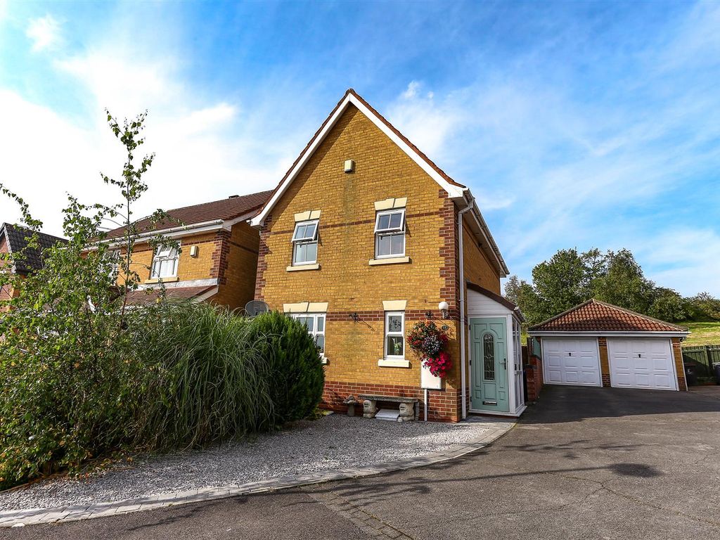 3 bed detached house for sale in Merlin Way, Kidsgrove, StokeOnTrent