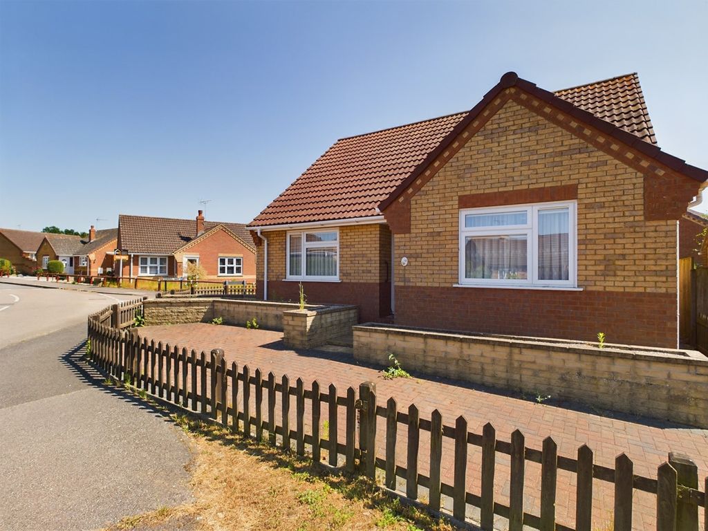 2 bed detached bungalow for sale in Greenwich Close, Downham Market PE38, £290,000 Zoopla