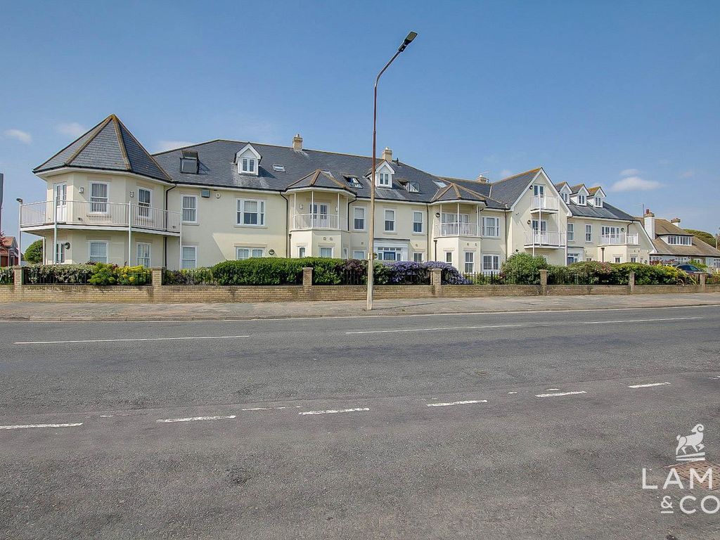 3 bed flat for sale in Marine Parade East, ClactonOnSea CO15 Zoopla