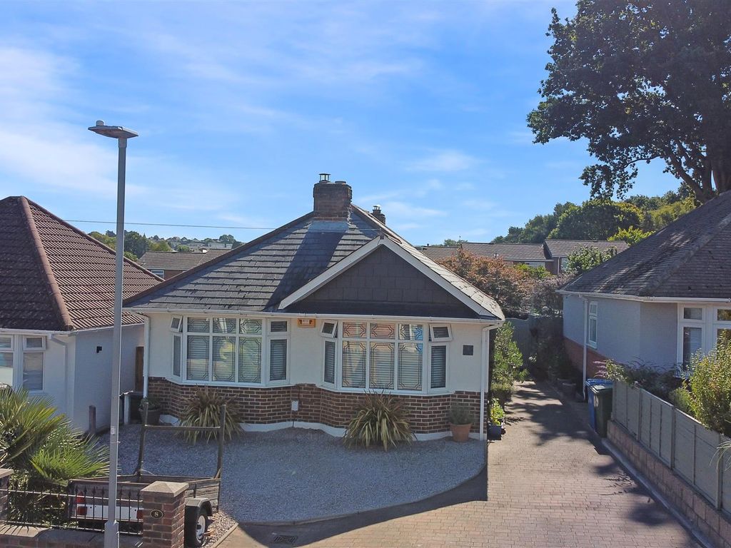 2 bed detached bungalow for sale in Moor View Road, Poole BH15 Zoopla