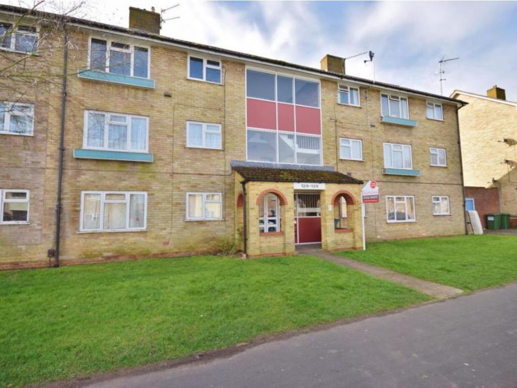 2 bed flat to rent in Pinkerton Road, Basingstoke RG22, £1,100 pcm Zoopla
