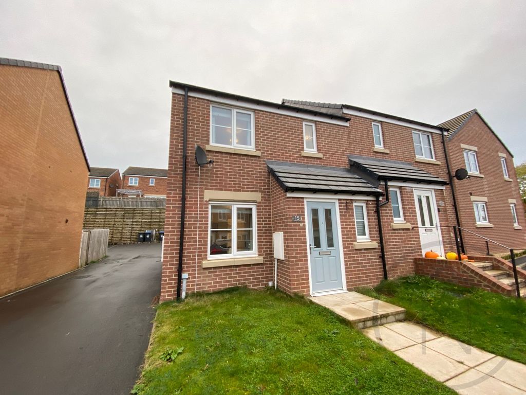 3 bed semidetached house for sale in Peppercorn Close, Shildon DL4, £