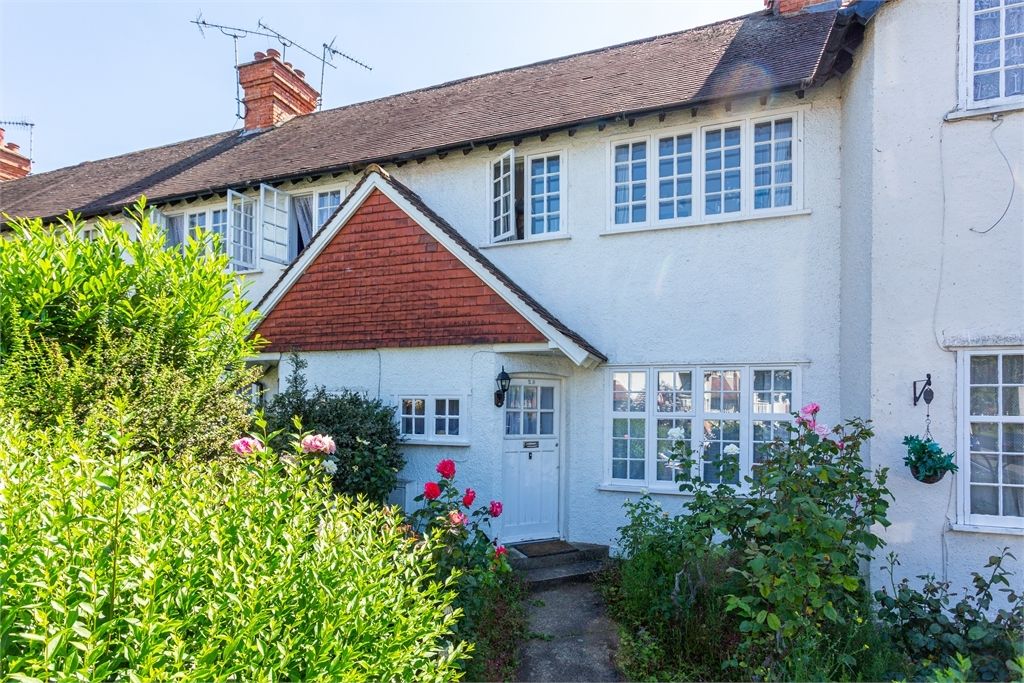 2 bed terraced house for sale in Brunner Road, Ealing, London. W5 Zoopla