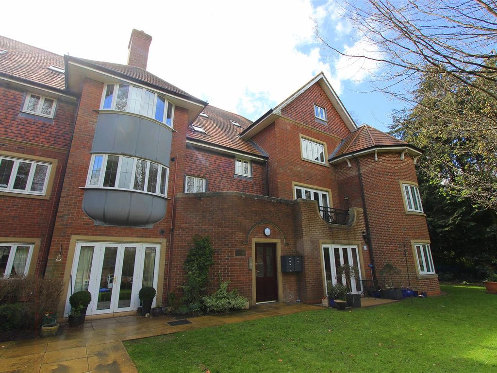 2 bed flat to rent in Greystones Drive, Darlington DL3 Zoopla