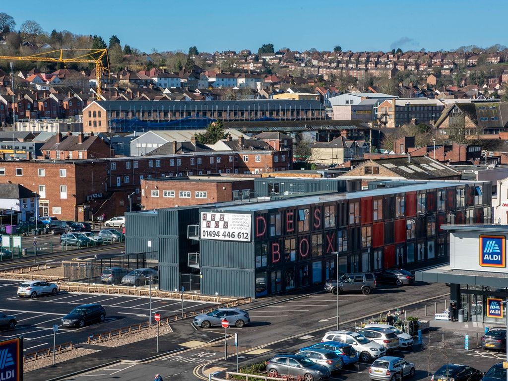 Industrial to let in Desbox, East Richardson Street, High HP11