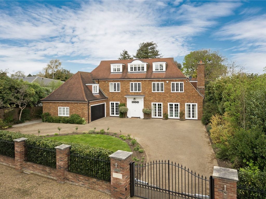 5 bed detached house for sale in Sandown Road, Esher, Surrey KT10, £