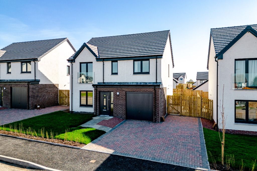 4 bed detached house for sale in Hillhead Crescent, Mauchline, East