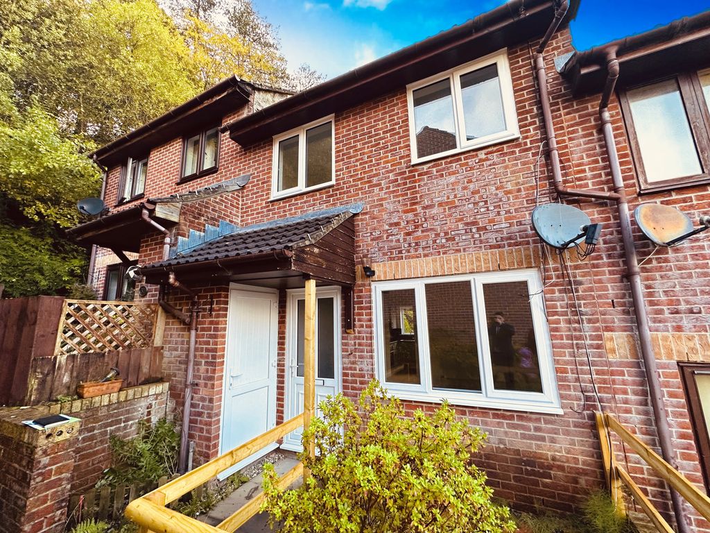 3 bed property to rent in Ffynnon Wen, Clydach, Swansea SA6 Zoopla