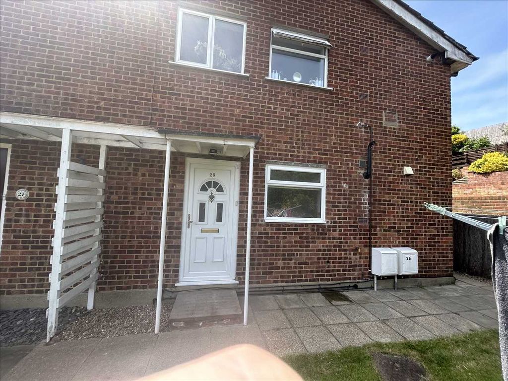 2 bed to rent in Alton Close, Bexley DA5 Zoopla