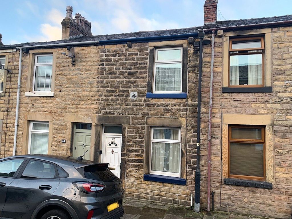 2 bed terraced house for sale in Perth Street, Lancaster LA1 Zoopla