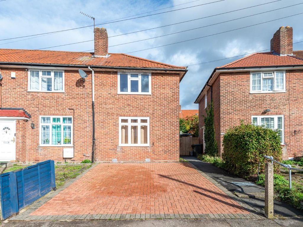 2 bed end terrace house for sale in Goudhurst Road, Downham, Bromley