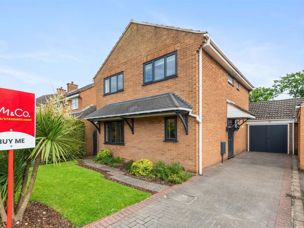 4 bed detached house for sale in Shilton Close, Shirley, Solihull B90