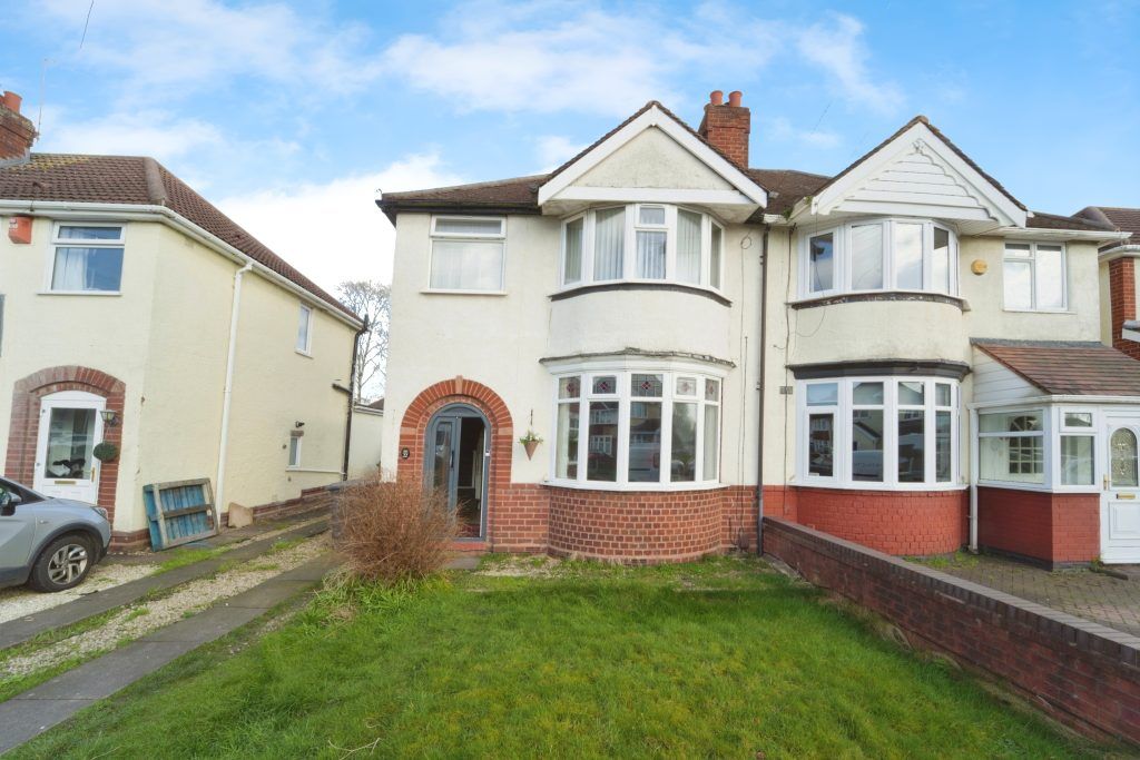 3 bed semidetached house for sale in Elm Avenue, Wolverhampton WV11, £195,000 Zoopla