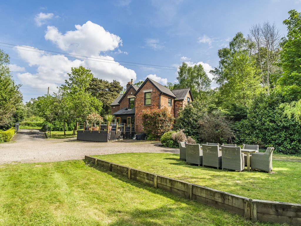 4 bed detached house for sale in Drakelow Lane, Wolverley DY11, £