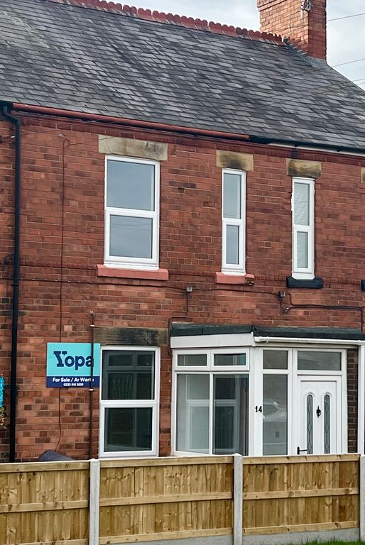 2 bed terraced house for sale in Prices Lane, Wrexham LL11, £160,000