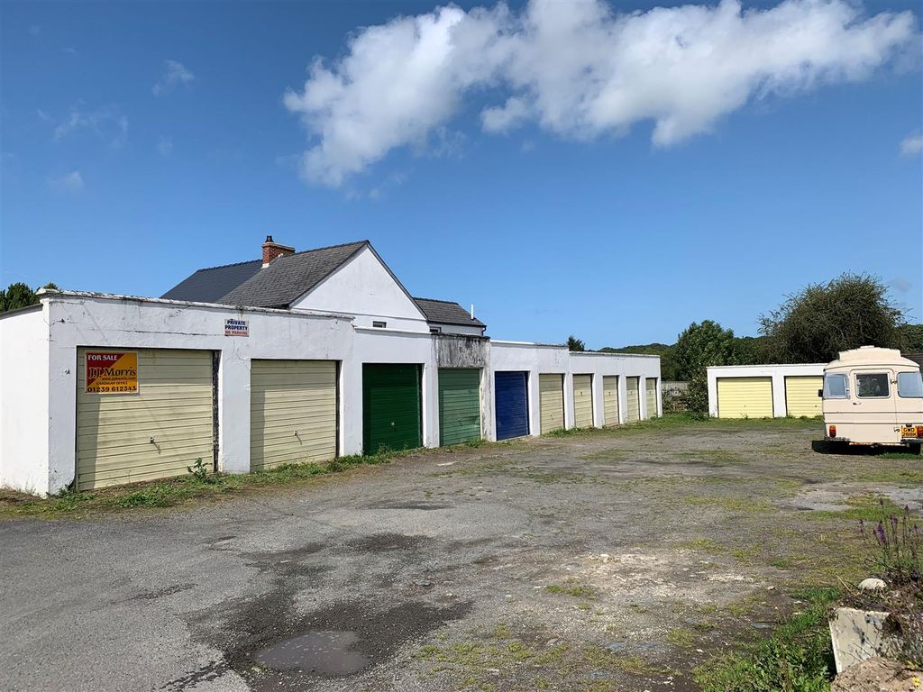 Parking/garage for sale in 7 LockUp Garages, Pumporth, Cilgerran SA43
