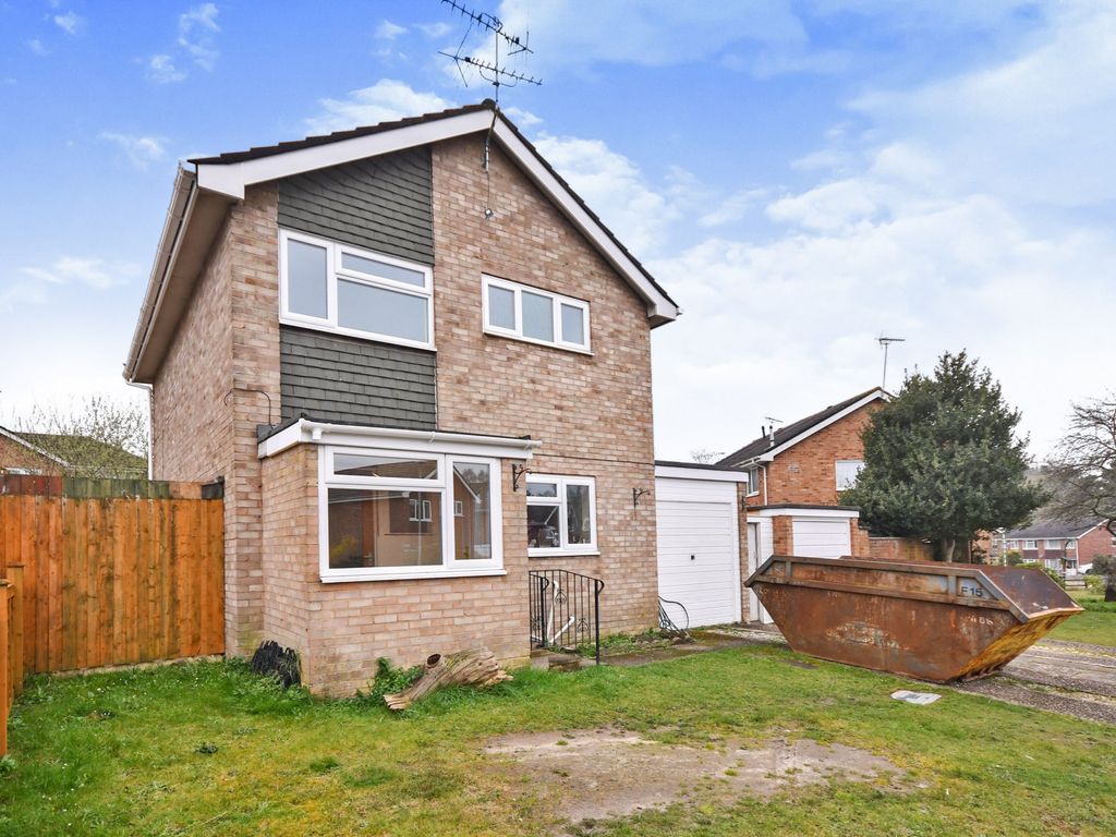 4 bed detached house for sale in Verity Crescent, Poole BH17 Zoopla