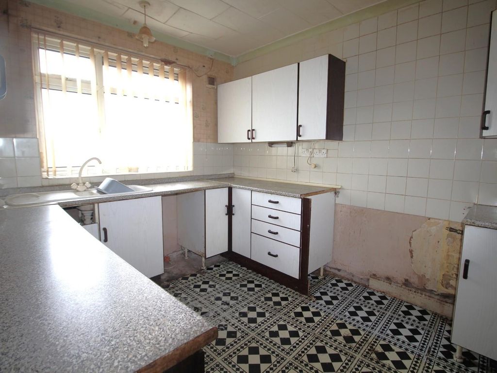 3 bed property for sale in Floatshall Road, Wythenshawe, Manchester M23