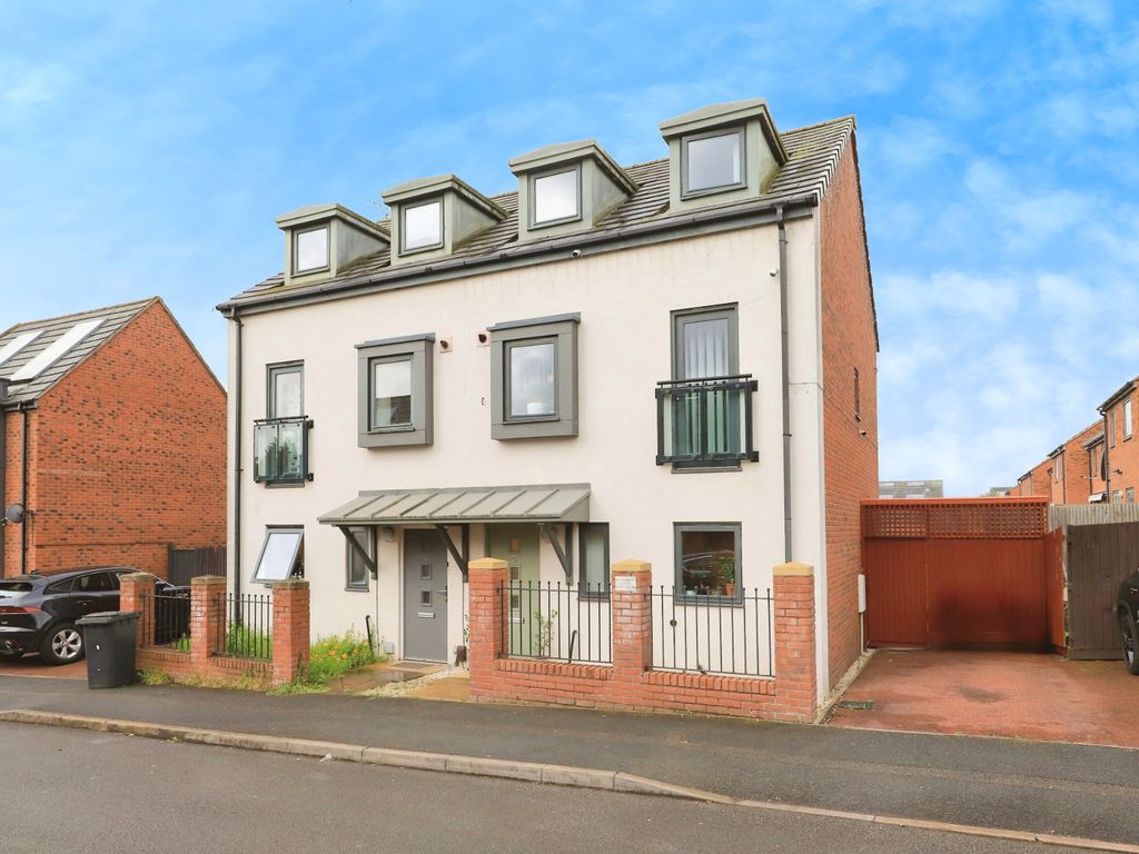 3 bed semidetached house for sale in Othello Road, Wolverhampton, West