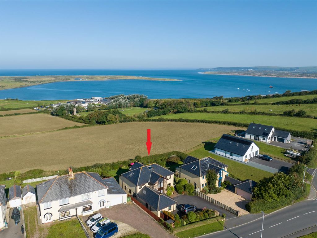 5 bed detached house for sale in Churchill Way, Appledore, Bideford