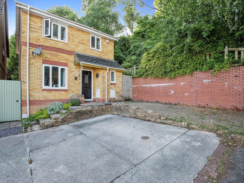 3 bed detached house for sale in Clos Y Carlwm, Thornhill, Cardiff CF14
