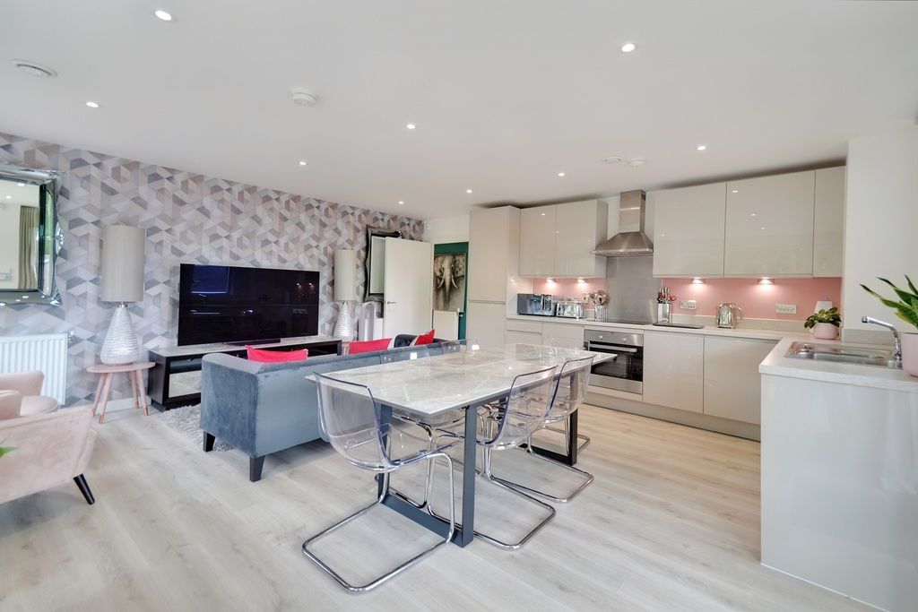 Montford Place, London E15  