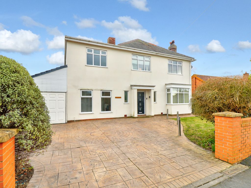 5 bed detached house for sale in Hackensall Road, Knott EndOnSea