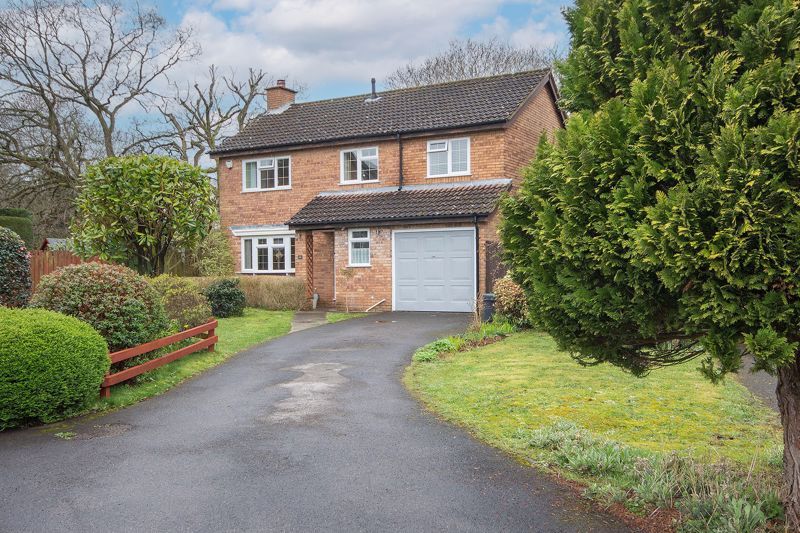 4 bed detached house for sale in Kingswood, Marchwood, Southampton SO40