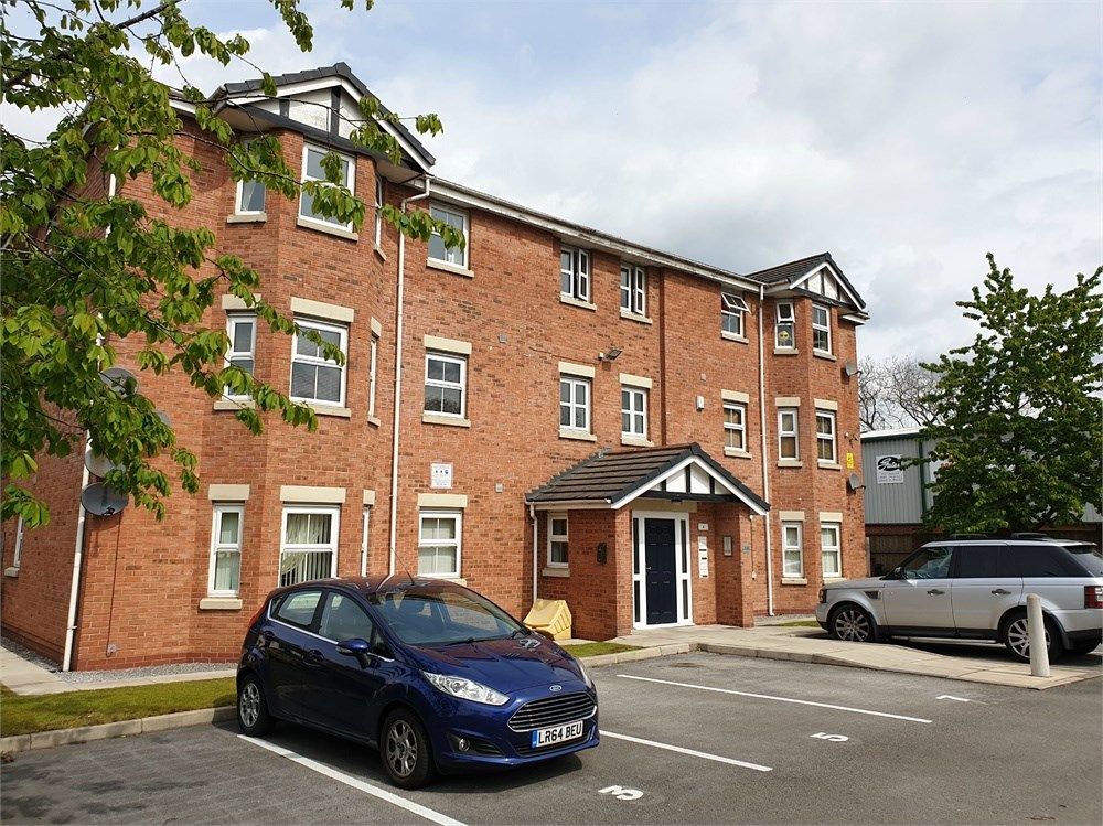 1 bed flat to rent in Paisley Park, Farnworth, Bolton BL4, £695 pcm