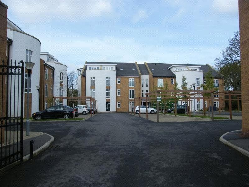 2 bed flat for sale in West Beck House, Green Chare, Darlington DL3, £