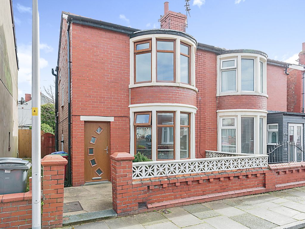 2 bed semidetached house for sale in Stamford Avenue, Blackpool FY4