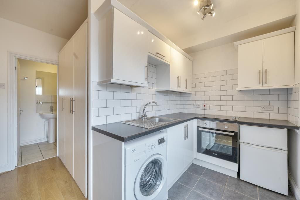 Studio to rent in Castle Hill, Reading RG1 Zoopla