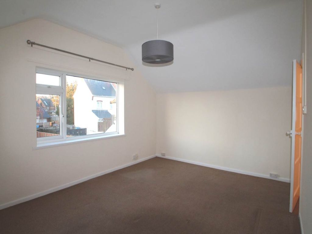 1 bed flat to rent in Commercial Road, Parkstone, Poole BH14, £800 pcm