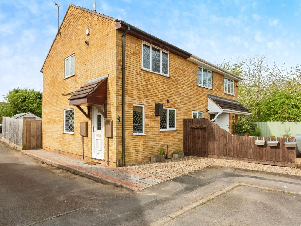 2 bed semidetached house for sale in Ravensthorpe Drive, Loughborough