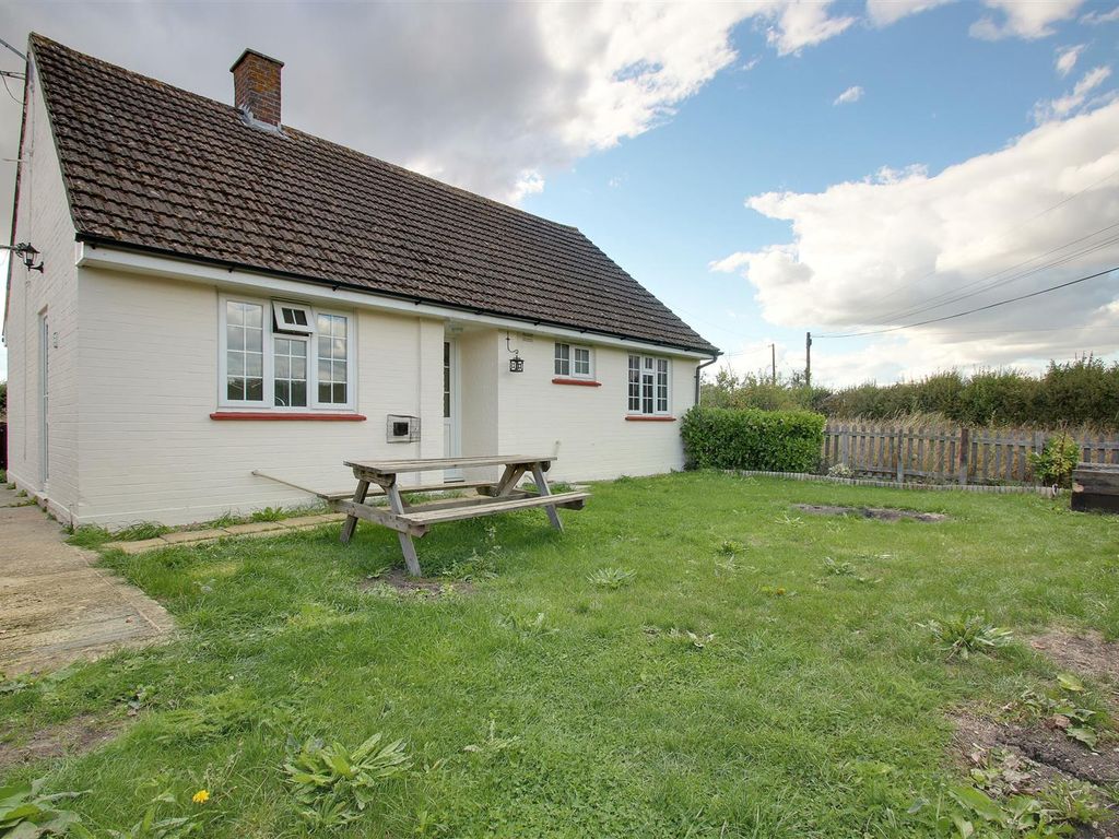 3 bed property to rent in Puttenham, Tring HP23 Zoopla