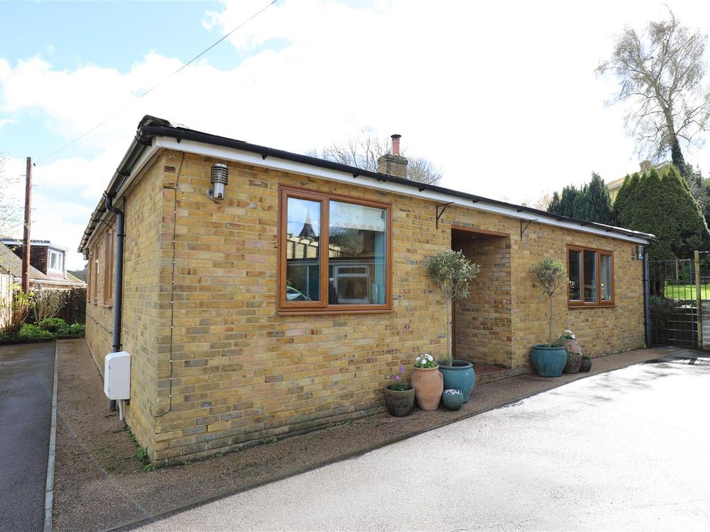 3 bed bungalow for sale in Station Hill, East Farleigh, Maidstone ME15