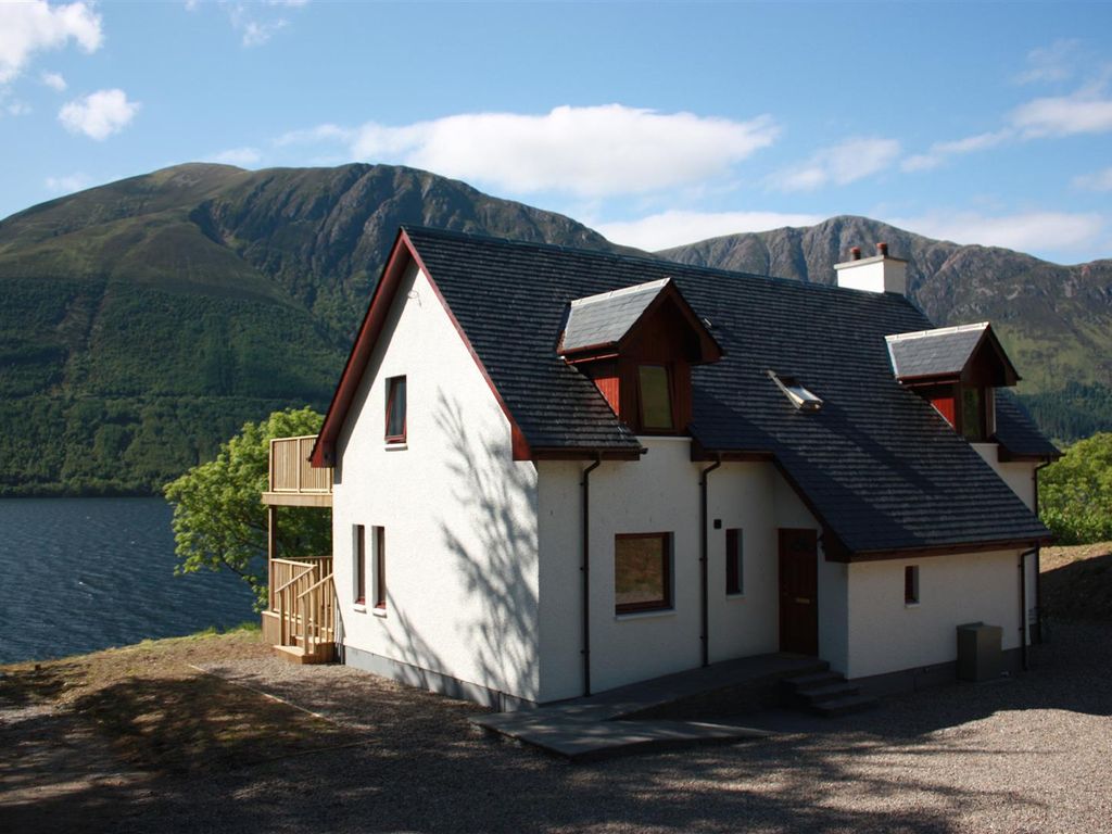 4 bed property for sale in Letterfinlay, Spean Bridge PH34, £600,000