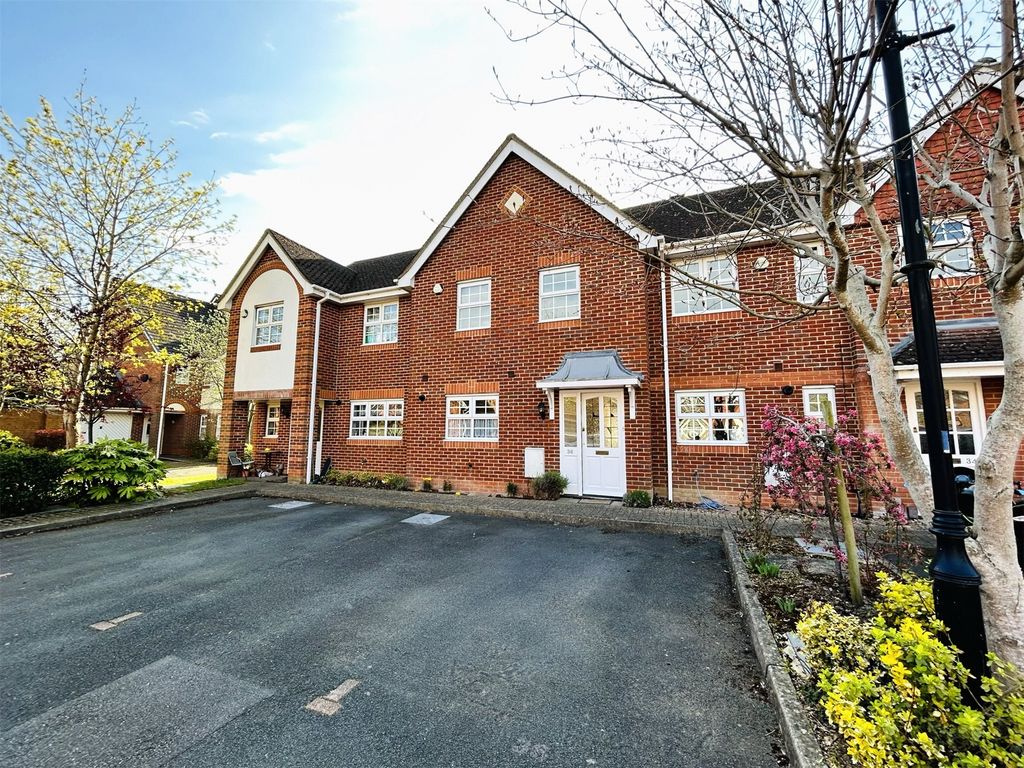 3 bed terraced house for sale in Artillery Mews, Tilehurst Road