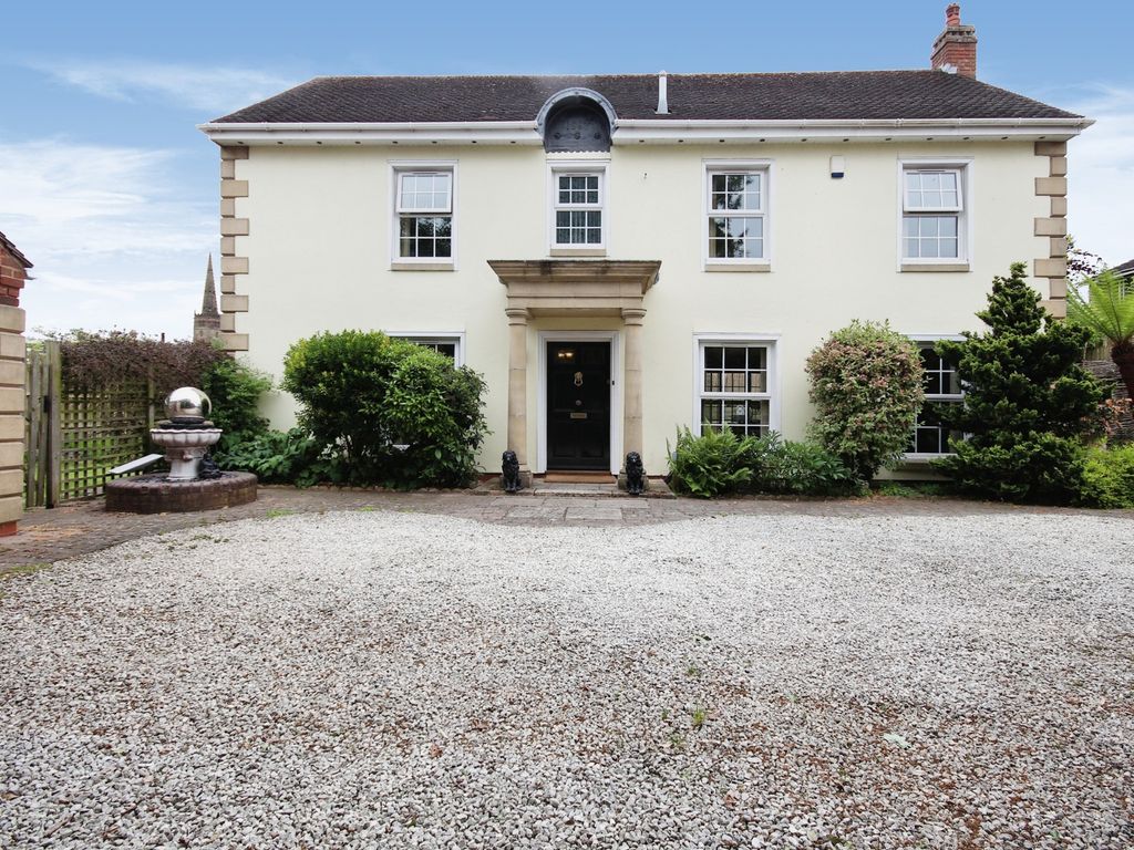 4 bed detached house for sale in Ravenswood Hill, Coleshill, Birmingham