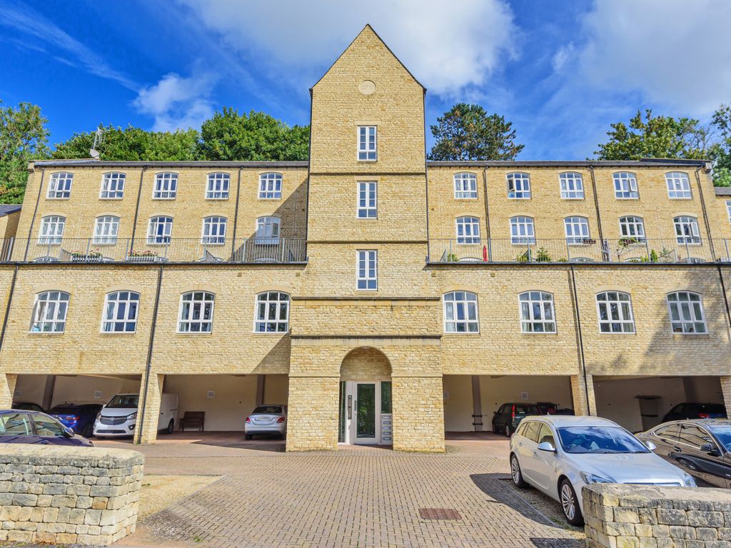 2 bed flat for sale in Nailsworth, Stroud, Gloucestershire GL6 Zoopla